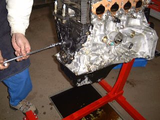 e00160.jpg (24641 バイト)